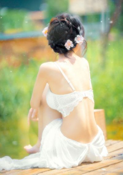 护士扒下内裤让我爽一夜