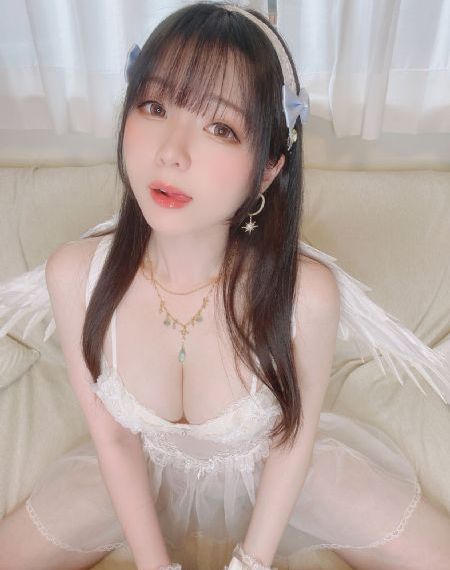 笼中女