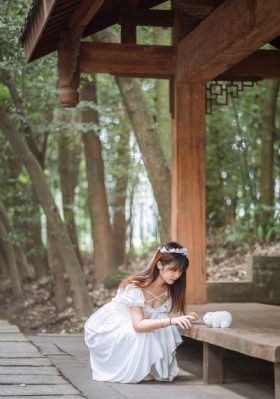 室友的妻子