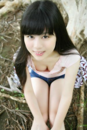 朋友年轻的妈妈