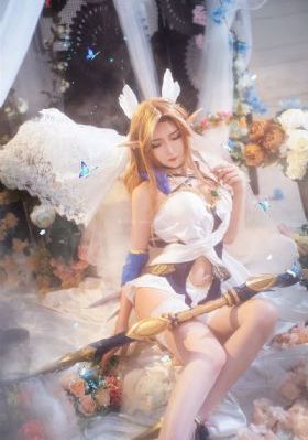 天天摸天天爽日韩欧美大片